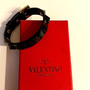 Valentino Garavani Rockstud Black Patent Leather Bracelet